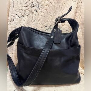 Vintage year 2000 Coach Legacy Hobo 9058 with Original Nickel